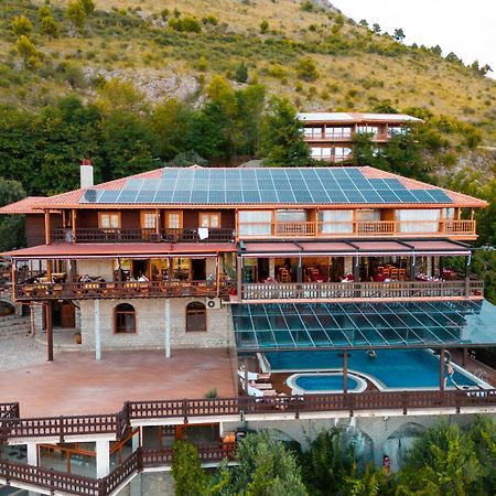 Wooden House Hotel Canaj Exterior photo