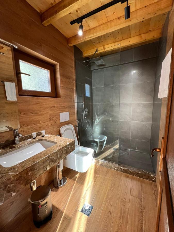 Wooden House Hotel Canaj Exterior photo