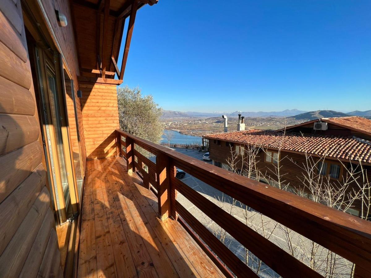 Wooden House Hotel Canaj Exterior photo