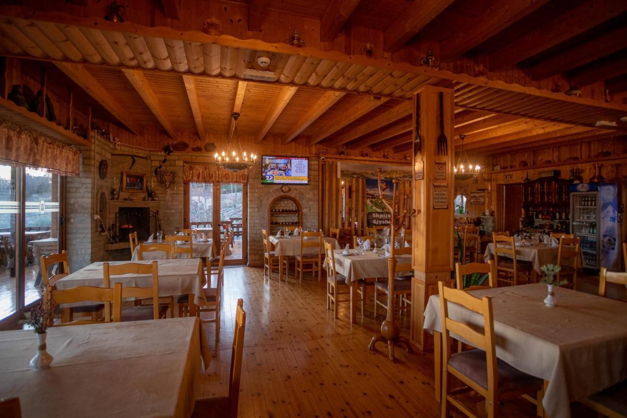 Wooden House Hotel Canaj Exterior photo